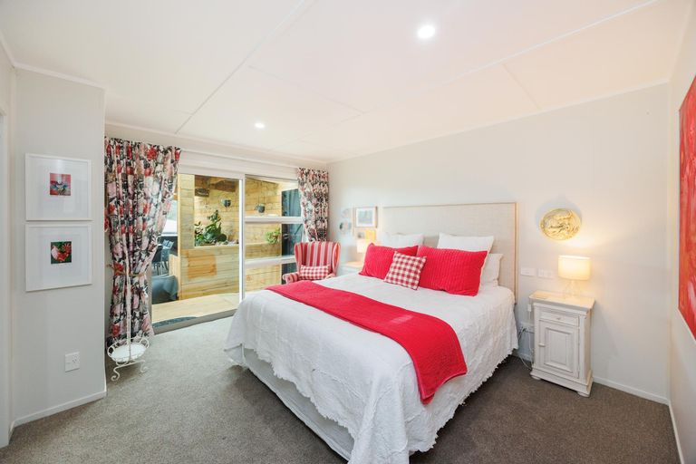 Photo of property in 165 Albert Road, Tokomaru, Palmerston North, 4474
