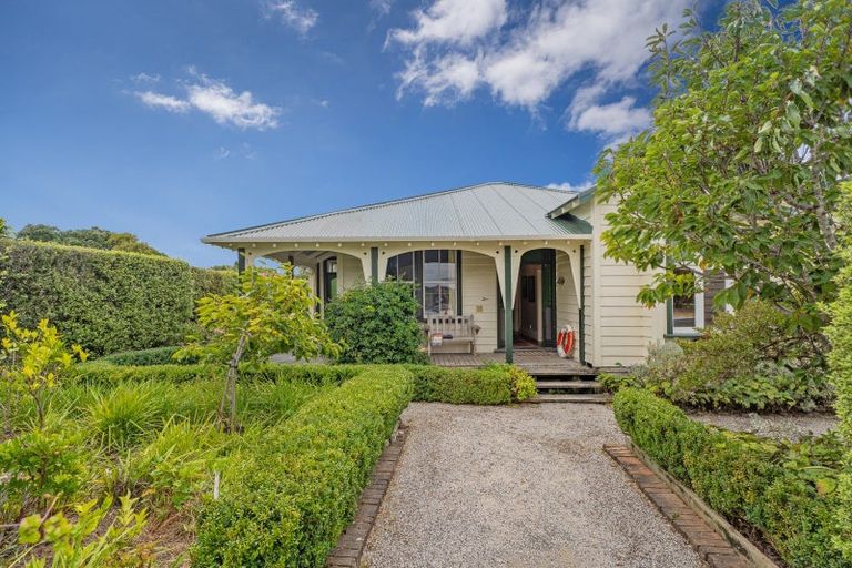 Photo of property in 35 Pa Road, Hahei, Whitianga, 3591