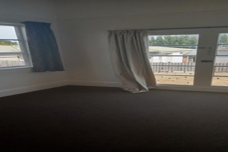 Photo of property in 40 Rowan Avenue, Aranui, Christchurch, 8061