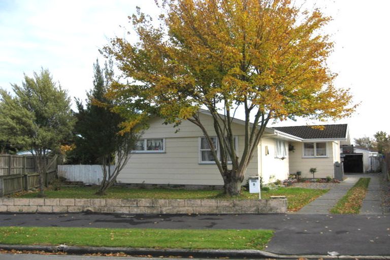 Photo of property in 5 La Perouse Place, Northcote, Christchurch, 8052