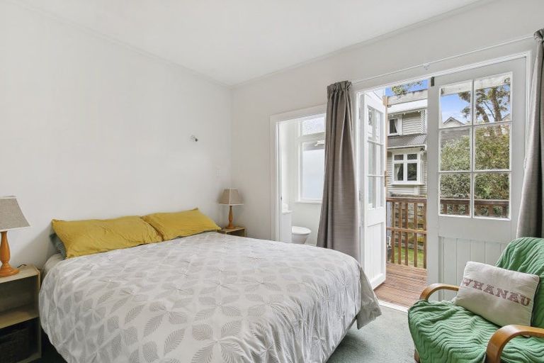 Photo of property in 150 Russell Terrace, Berhampore, Wellington, 6023