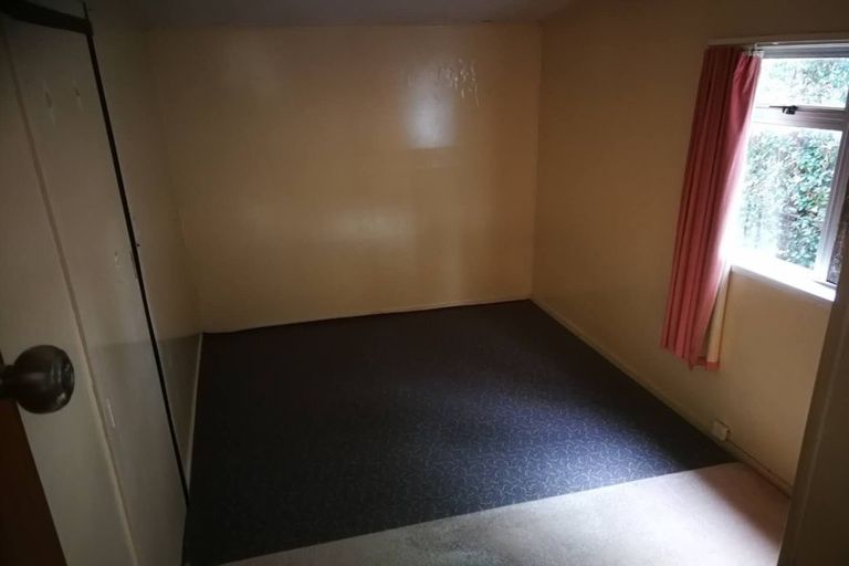 Photo of property in 1/42 Fruitvale Road, New Lynn, Auckland, 0600