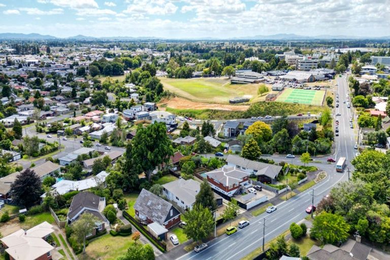 Photo of property in 43 Hillcrest Road, Hillcrest, Hamilton, 3216