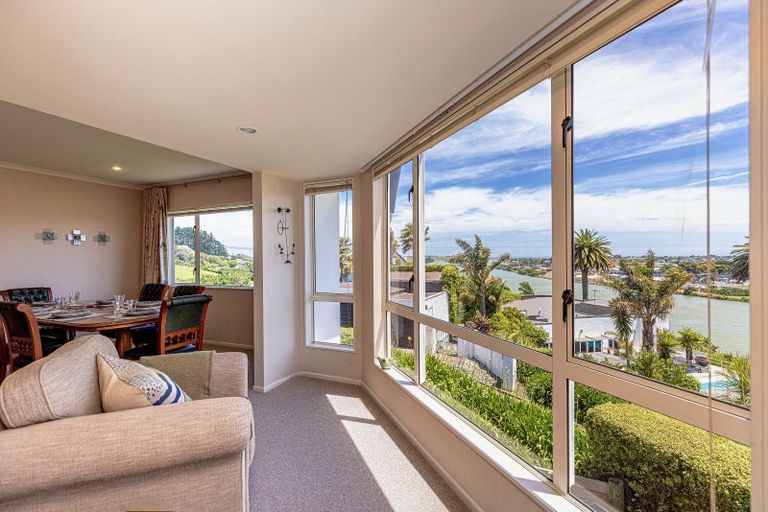 Photo of property in 70a Hipango Terrace, Durie Hill, Whanganui, 4500