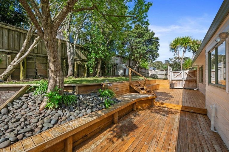 Photo of property in 121b Sunnyside Road, Sunnyvale, Auckland, 0612