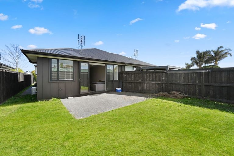 Photo of property in 2/14 Mitcham Avenue, Forest Lake, Hamilton, 3200