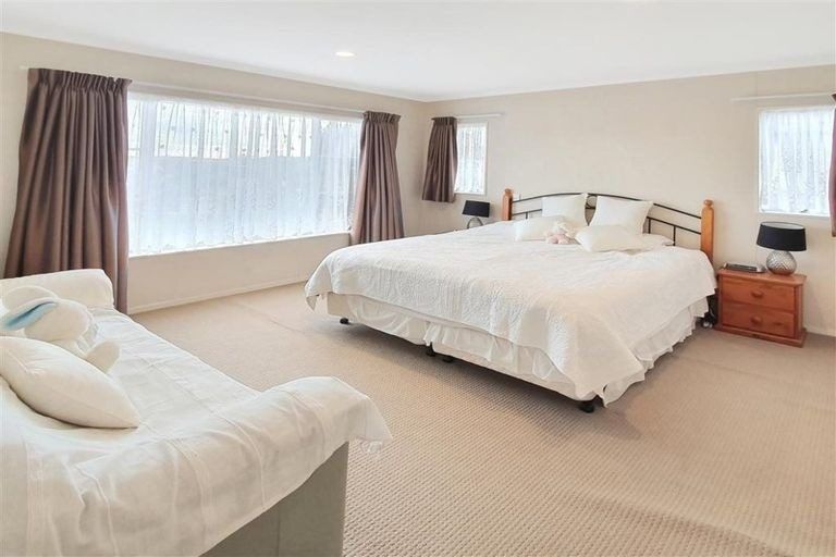 Photo of property in 126 Middlefield Drive, Flat Bush, Auckland, 2016