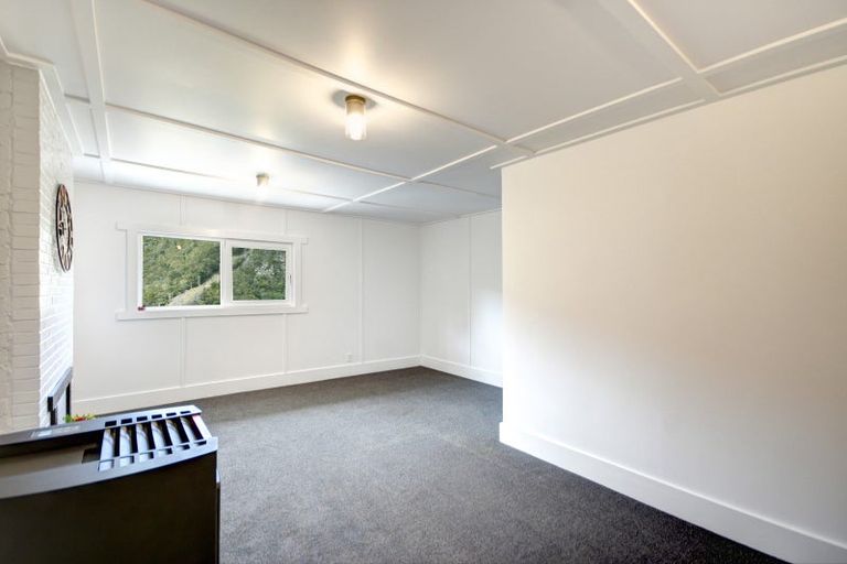 Photo of property in 11 Morepork Lane, Waipori Falls, Outram, 9073