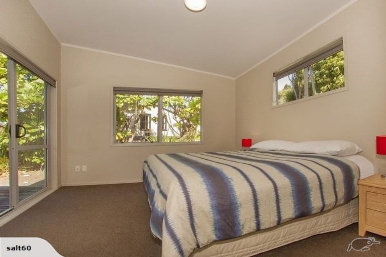 Photo of property in 10 Taunui Place, Cooks Beach, Whitianga, 3591