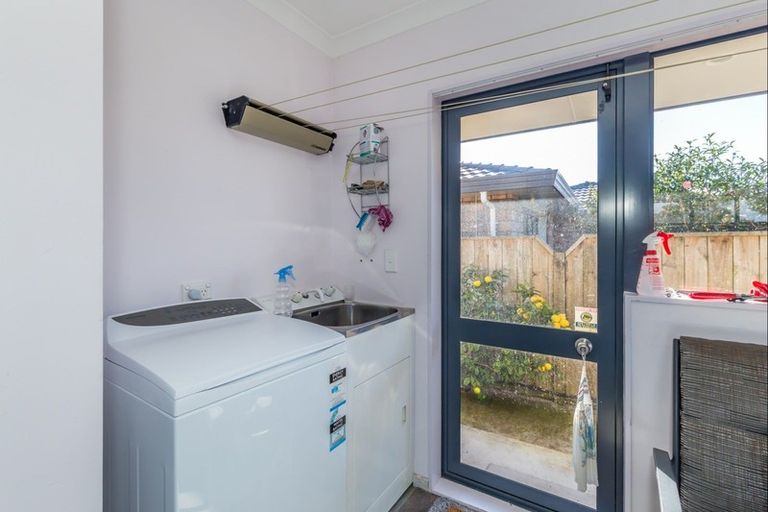 Photo of property in 5 Campbell Grove, Levin, 5510