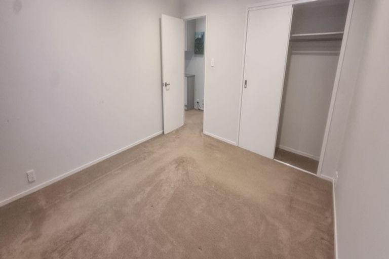 Photo of property in 1/22 Stanaway Street, Hillcrest, Auckland, 0627