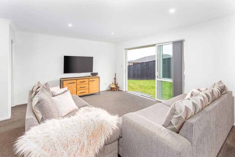 Photo of property in 1 Patu Way, Patumahoe, Pukekohe, 2679
