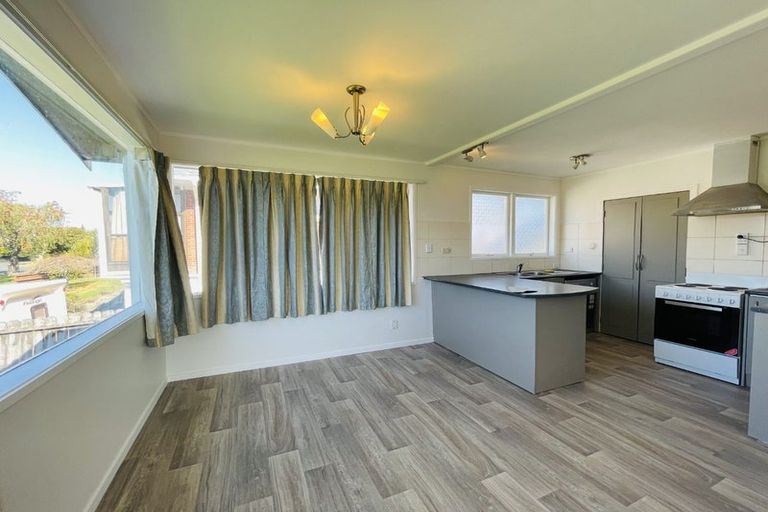 Photo of property in 1 Beldon Place, Pakuranga Heights, Auckland, 2010