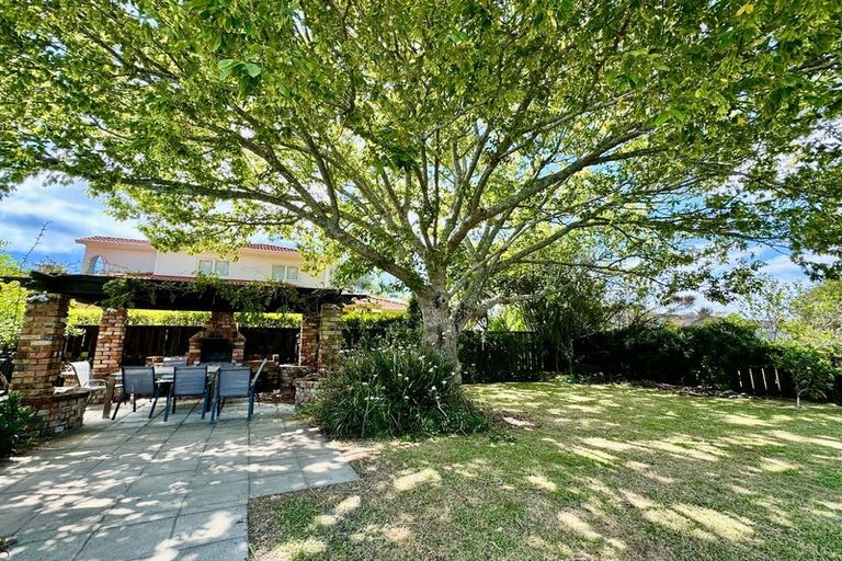 Photo of property in 53 Aramoana Avenue, Devonport, Auckland, 0624