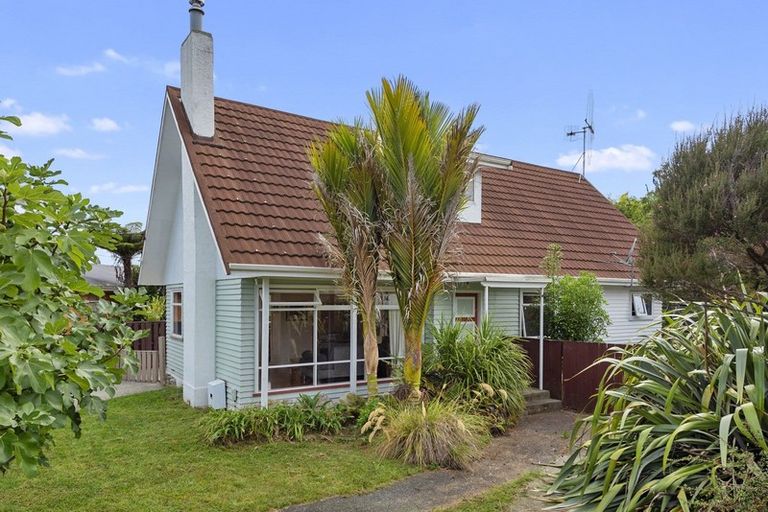 Photo of property in 54 Pulham Crescent, Queenwood, Hamilton, 3210