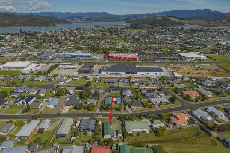 Photo of property in 31 Whitby Avenue, Whitianga, 3510