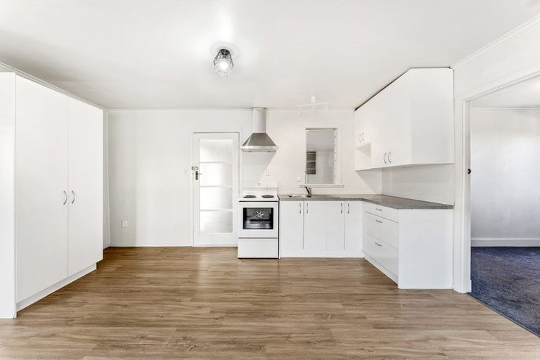 Photo of property in 7 Tiri Road, Manly, Whangaparaoa, 0930