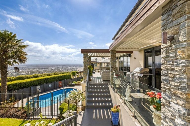 Photo of property in 4 Stonewall Place, Huntsbury, Christchurch, 8022