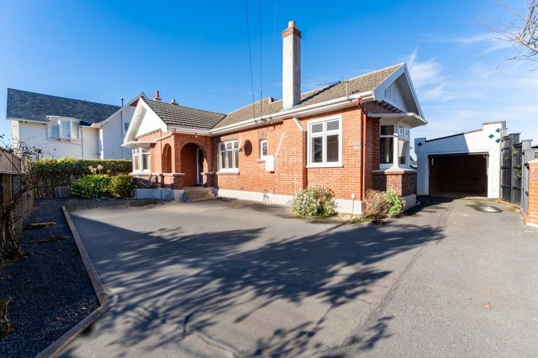 Photo of property in 237b Bay View Road, Saint Clair, Dunedin, 9012