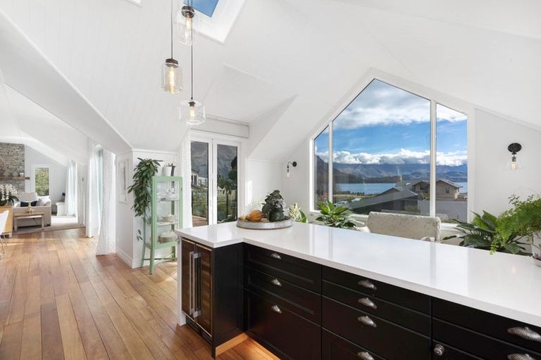 Photo of property in 15 Penrith Park Drive, Wanaka, 9305