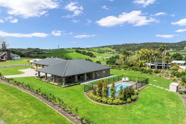 Photo of property in 10 Sylvia Lane, Maunu, Whangarei, 0110