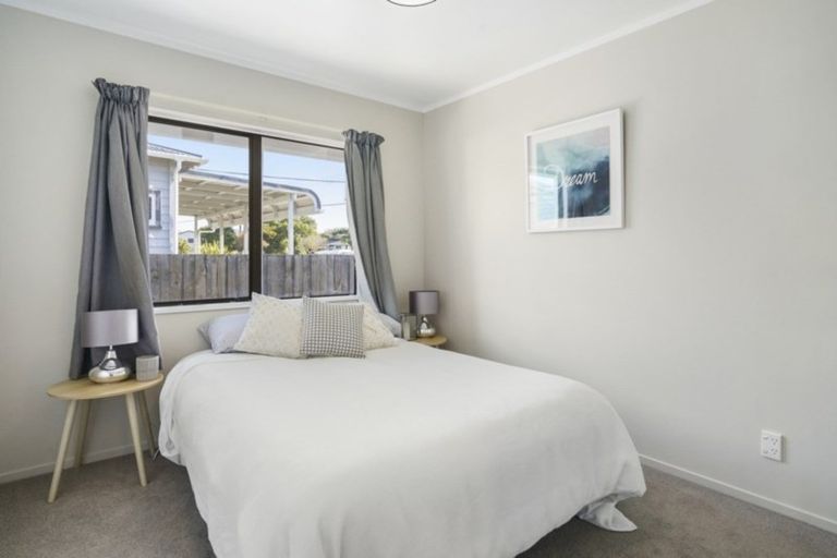 Photo of property in 20 Elizabeth Street, Moera, Lower Hutt, 5010