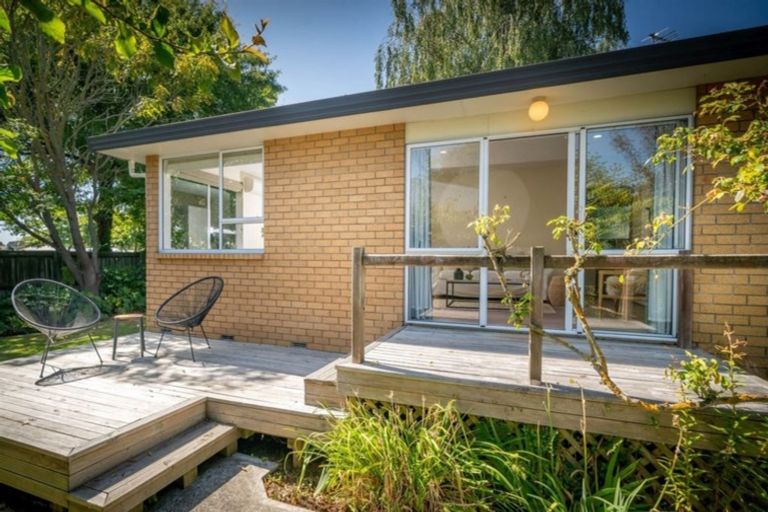 Photo of property in 2/21 Aylesford Street, Mairehau, Christchurch, 8013