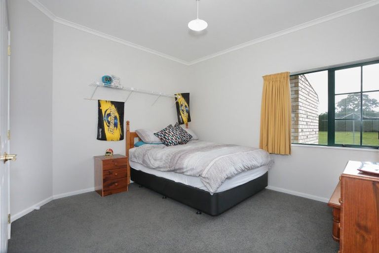 Photo of property in 8 Brandon Hall Road, Bulls, 4894