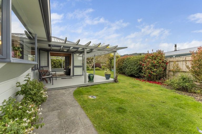 Photo of property in 9 Donegal Grove, Birchville, Upper Hutt, 5018