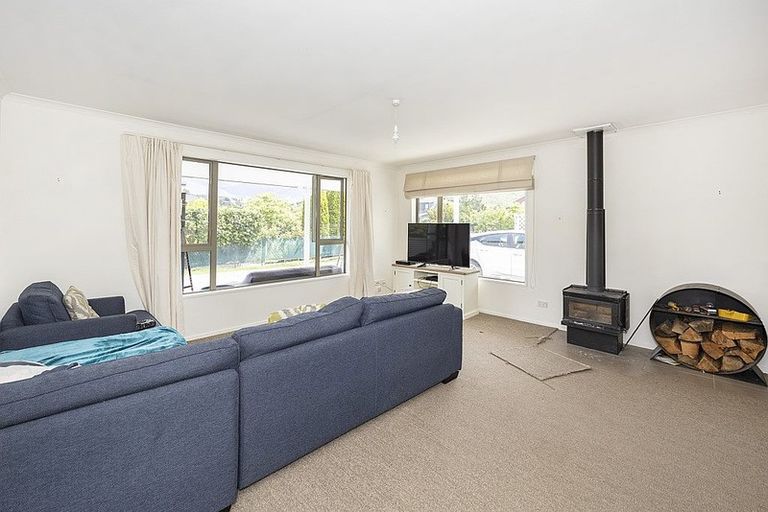 Photo of property in 43 Freyberg Avenue, Kurow, 9435