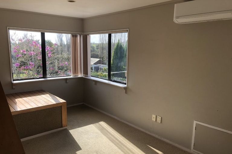 Photo of property in 27 Salcombe Terrace, Welbourn, New Plymouth, 4312