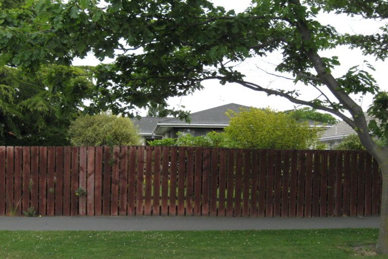 Photo of property in 3 Burnside Crescent, Burnside, Christchurch, 8053