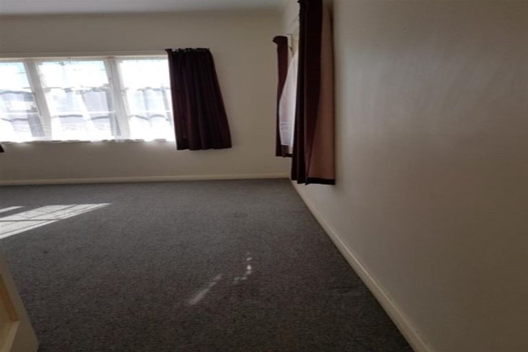 Photo of property in 18a Hay Street, Bromley, Christchurch, 8062