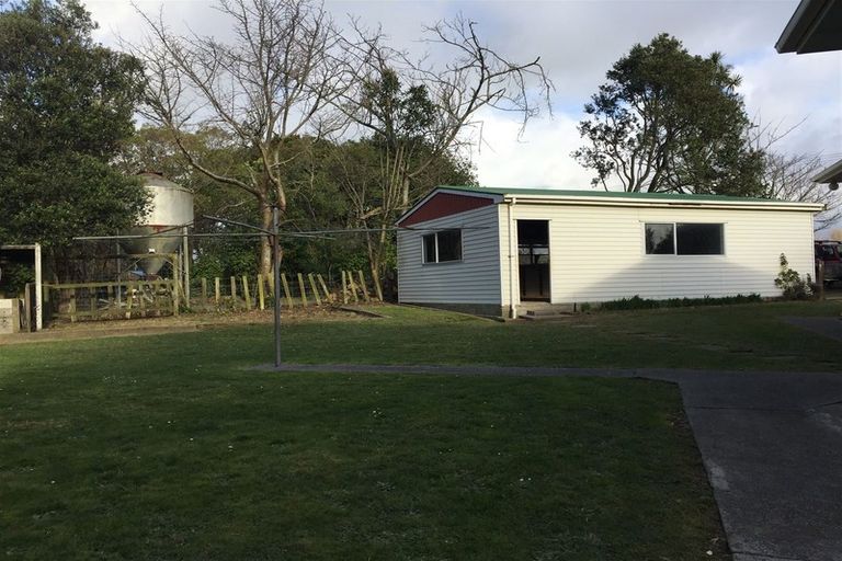 Photo of property in 42 Buller Road, Levin, 5510