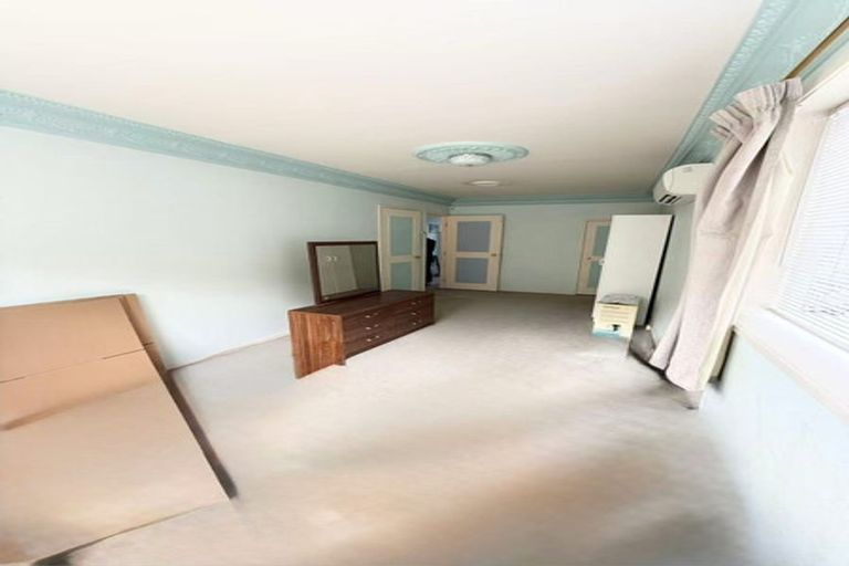 Photo of property in 18 Marvon Downs Avenue, Pakuranga Heights, Auckland, 2010