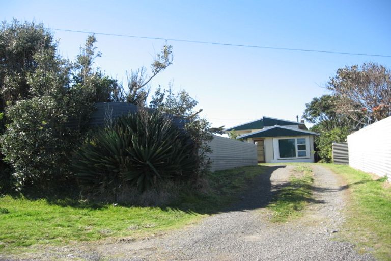 Photo of property in 23 Raukawa Street, Himatangi Beach, Foxton, 4891