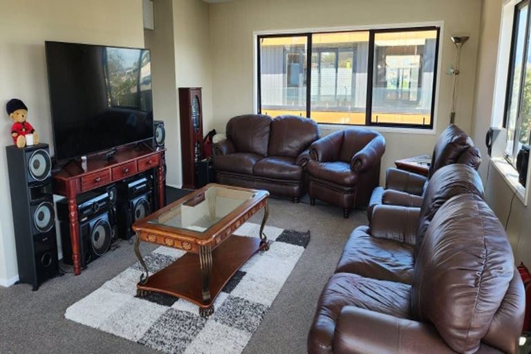 Photo of property in 2/29 May Street, Mount Maunganui, 3116