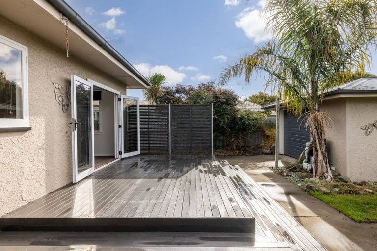 Photo of property in 17 Veronica Avenue, Marewa, Napier, 4110