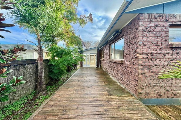 Photo of property in 52 Hope Farm Avenue, Pakuranga Heights, Auckland, 2010