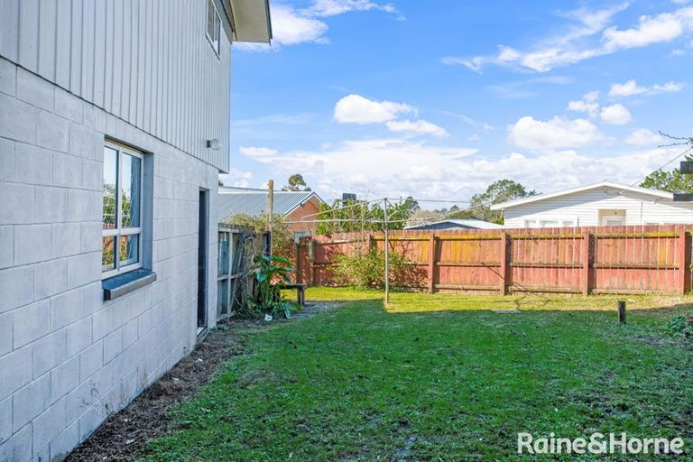 Photo of property in 2/90 Rosier Road, Glen Eden, Auckland, 0602