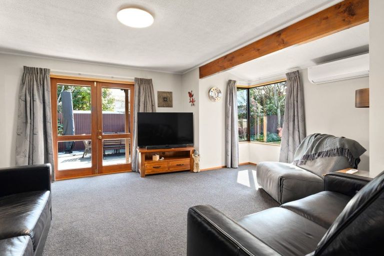 Photo of property in 6 Emlen Place, Mosgiel, 9024