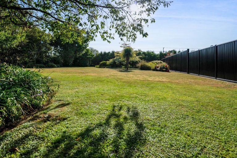 Photo of property in 1266 Egmont Road, Egmont Village, New Plymouth, 4372