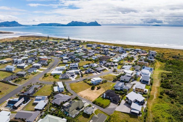 Photo of property in 20 Kihi Place, Ruakaka, 0116
