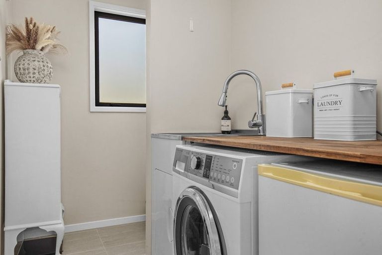 Photo of property in 6a Lanes Road, Bridge Hill, Alexandra, 9320