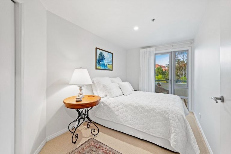 Photo of property in 54 Harbour Village Drive, Gulf Harbour, Whangaparaoa, 0930