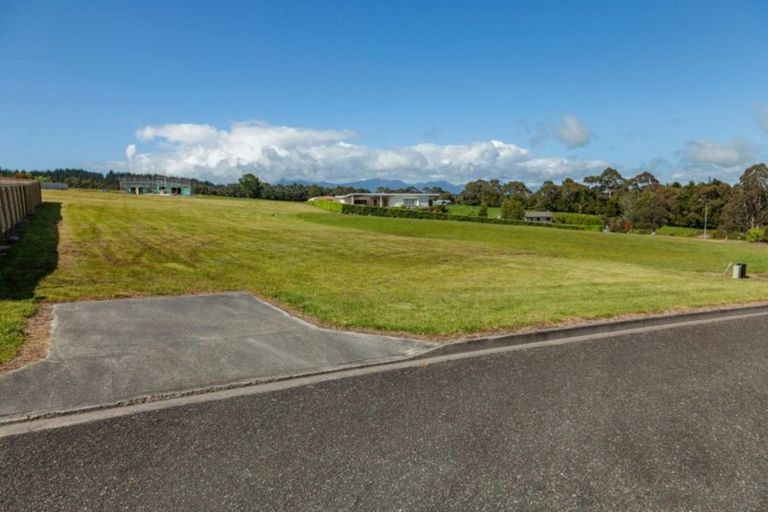 Photo of property in 40 Ruataniwha Drive, Collingwood, 7073