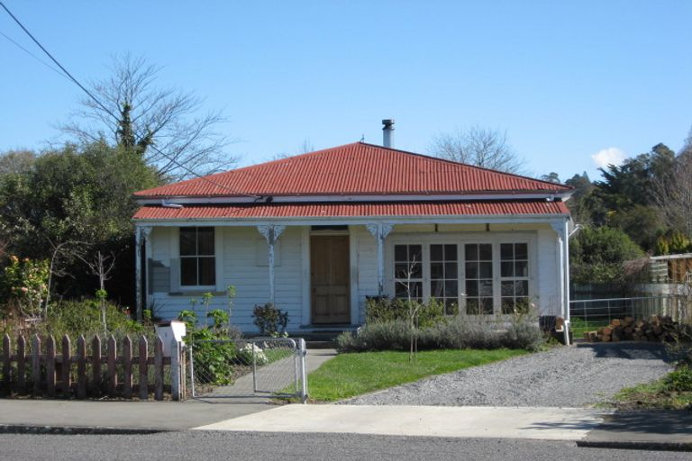 Photo of property in 1 Melville Street, Waipawa, 4210