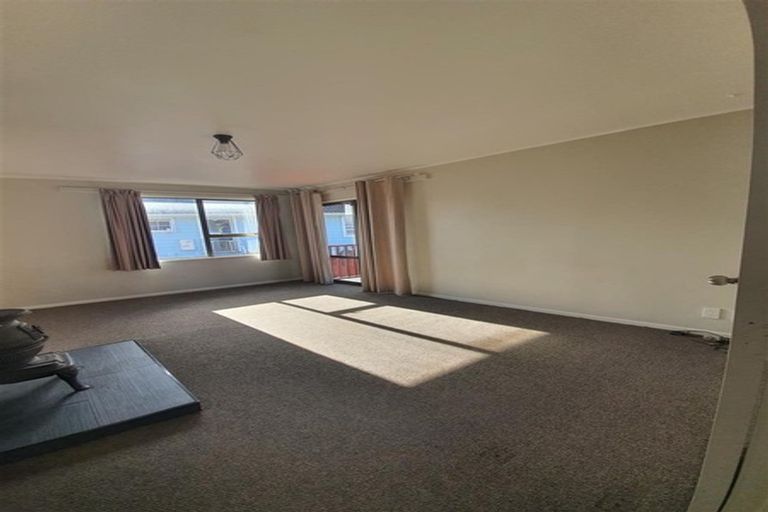 Photo of property in 13 Poutini Place, Manurewa, Auckland, 2102