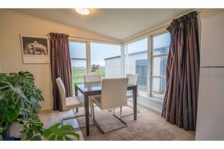 Photo of property in 128 Avon Road, Clifton, Invercargill, 9812