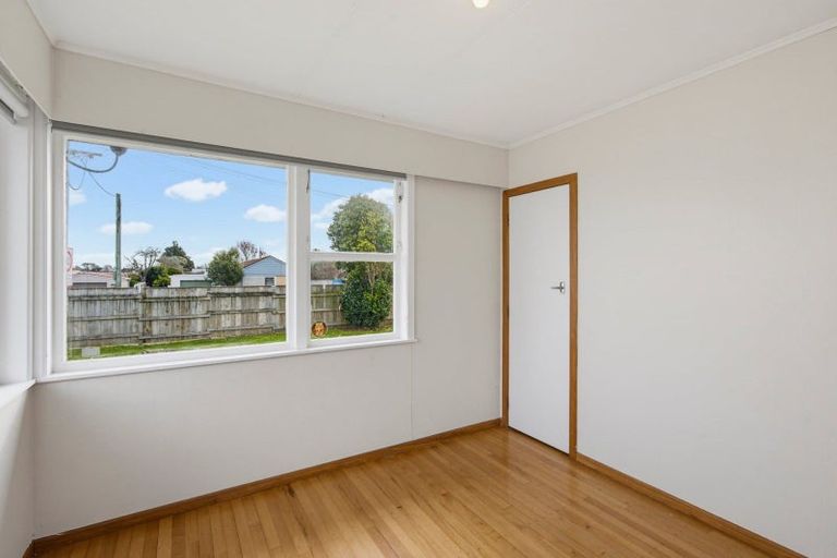 Photo of property in 14 Dittmer Street, Otaki, 5512